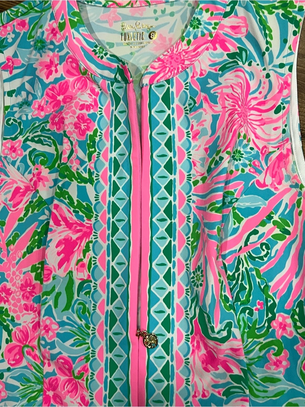 Lilly Pulitzer Luxletic Courtney shift dress, size 8. UPF 50+ Leaf it Wild - Picture 2 of 5